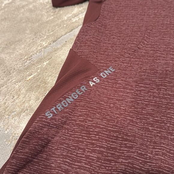 Men’s Lululemon Army colab running tee size L Burgundy rare mesh back and pits - Picture 2 of 9